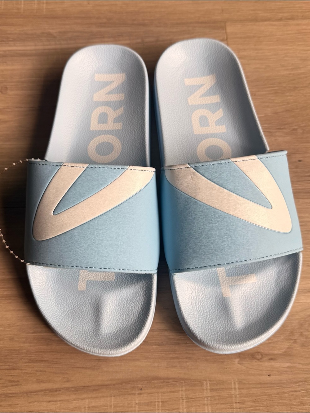 Tretorn Women’s Light Blue Slip-On Slide Sandals Size 7 NWT